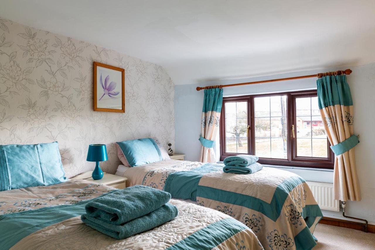 Herefordshire Holiday Cottages Lea Экстерьер фото