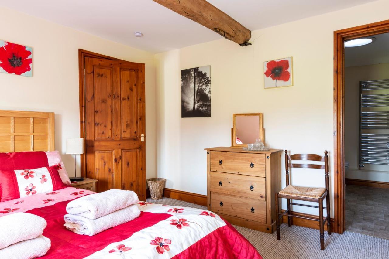 Herefordshire Holiday Cottages Lea Экстерьер фото