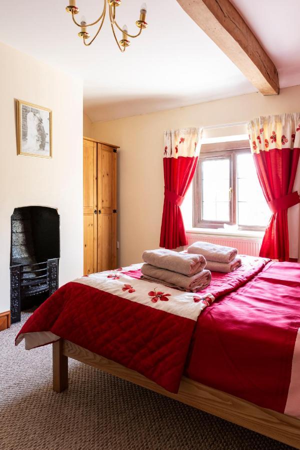 Herefordshire Holiday Cottages Lea Экстерьер фото